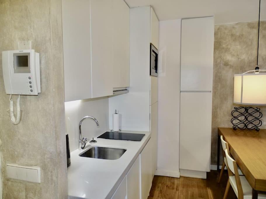 Precioso Apartamento Junto A La Plaza Mayor Madrid Eksteriør billede