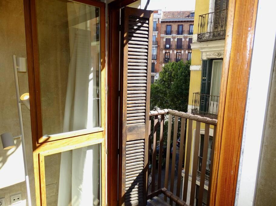 Precioso Apartamento Junto A La Plaza Mayor Madrid Eksteriør billede