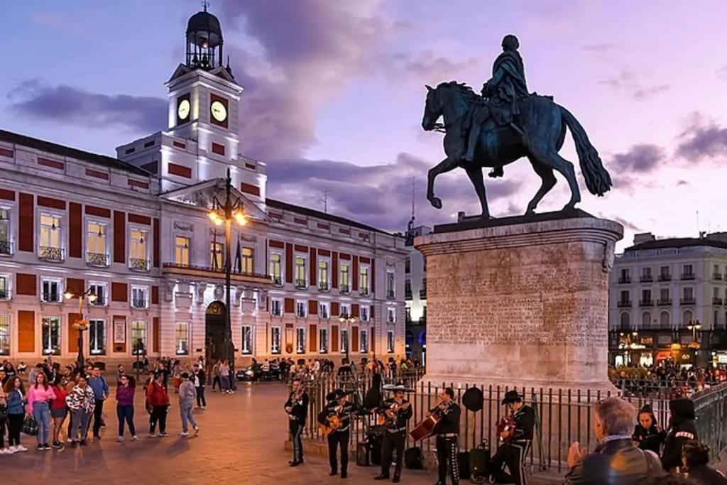Precioso Apartamento Junto A La Plaza Mayor Madrid Eksteriør billede