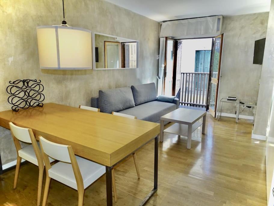 Precioso Apartamento Junto A La Plaza Mayor Madrid Eksteriør billede