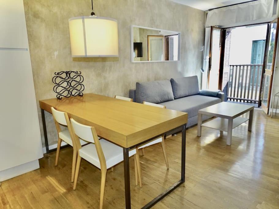 Precioso Apartamento Junto A La Plaza Mayor Madrid Eksteriør billede